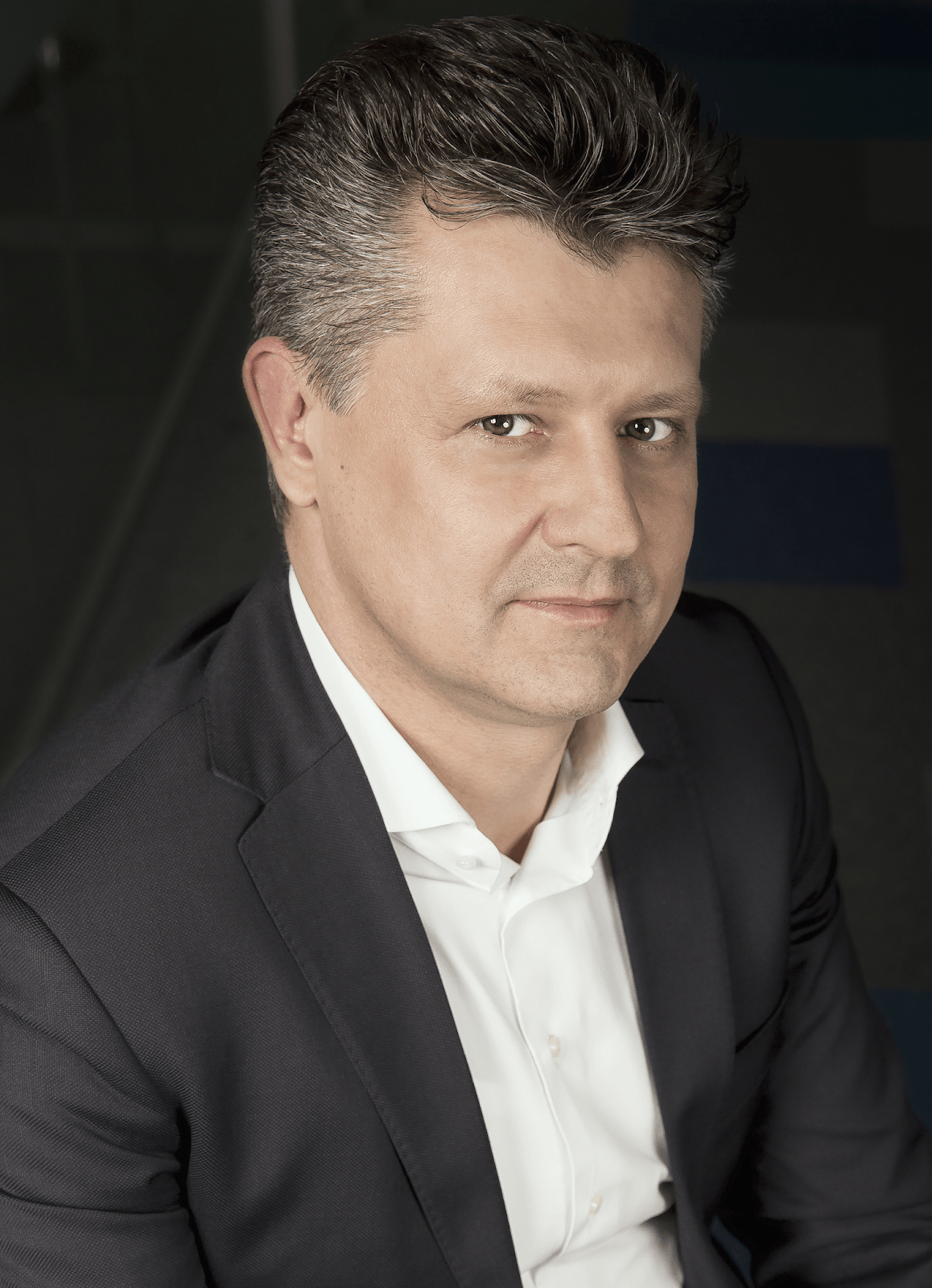 Artur Wojtaszek is a CEO at OEX E-Business and OEX24.com